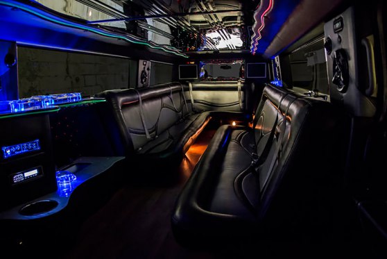 Limo & Party Bus